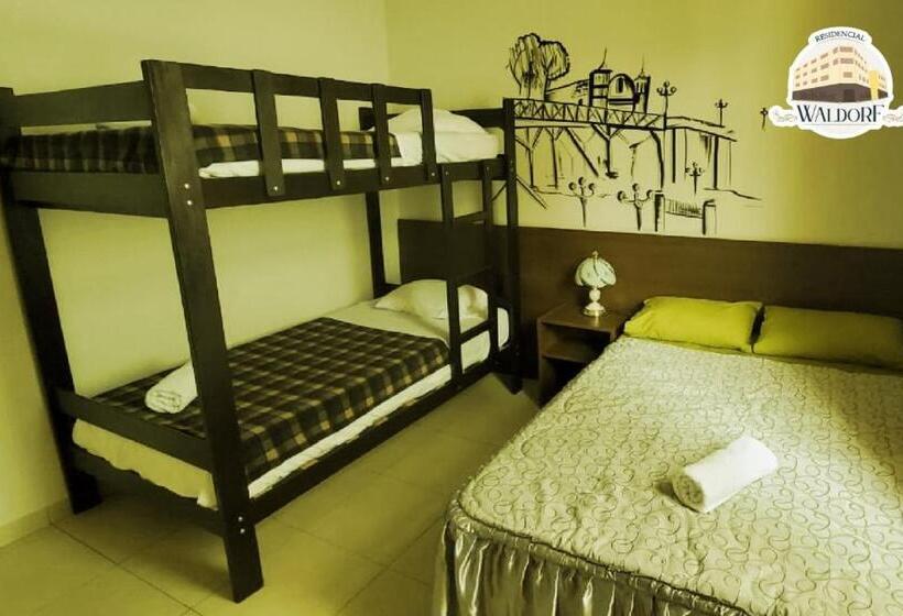 Bed and Breakfast Waldorf