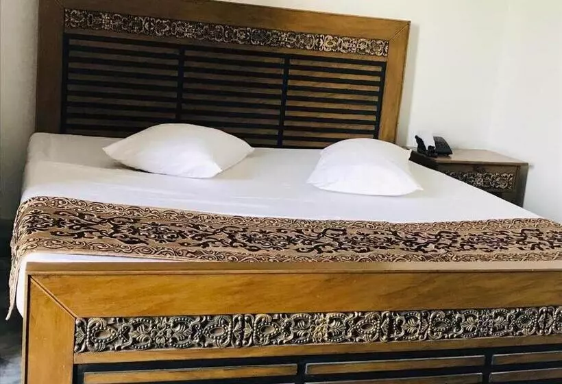 هتل Pakeeza One