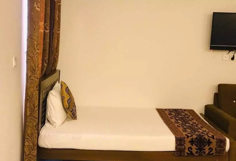 هتل Pakeeza One