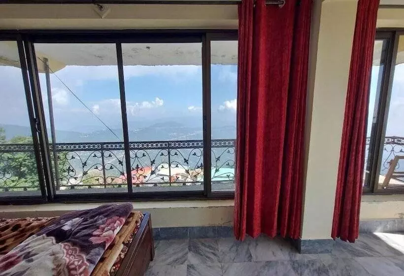 پانسیون Shahrukh Heights