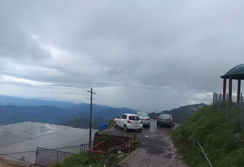 پانسیون Shahrukh Heights