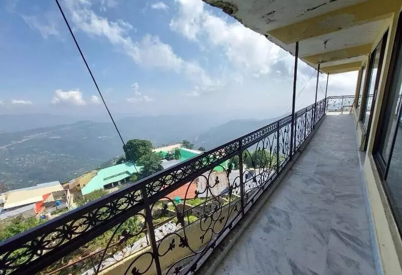 پانسیون Shahrukh Heights