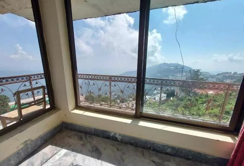 پانسیون Shahrukh Heights