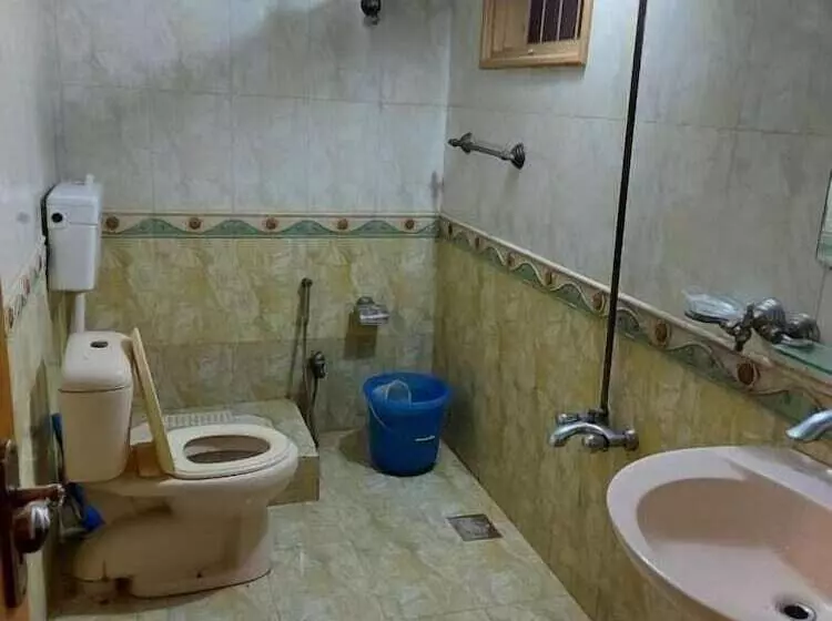 پانسیون Shahrukh Heights