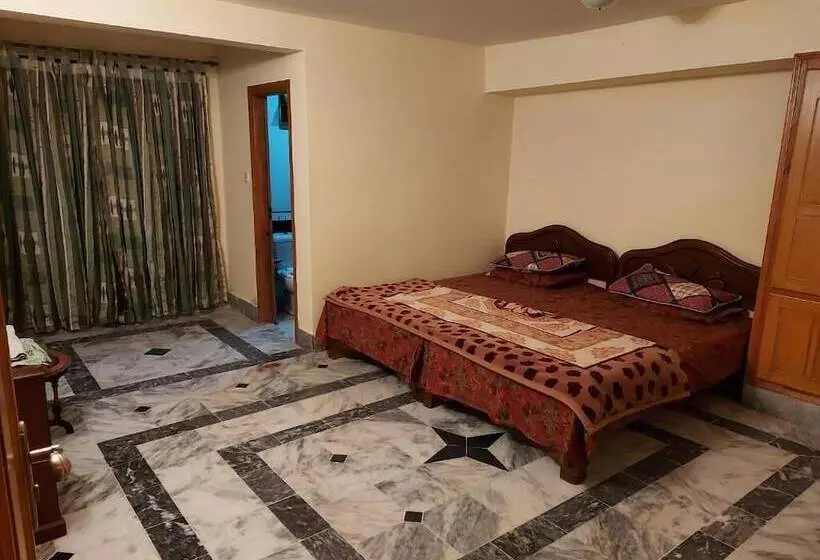 پانسیون Shahrukh Heights