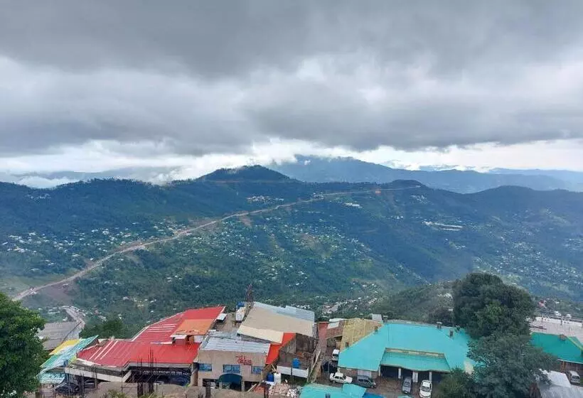 پانسیون Shahrukh Heights