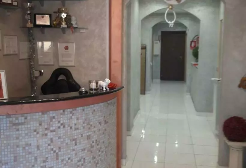 Majatalo Triple Room With Private Bathroom