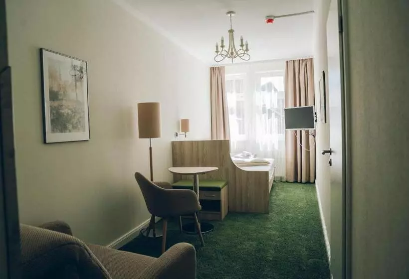 Adelheid Hotel Garni