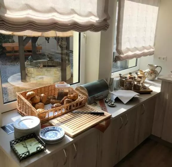 Adelheid Hotel Garni