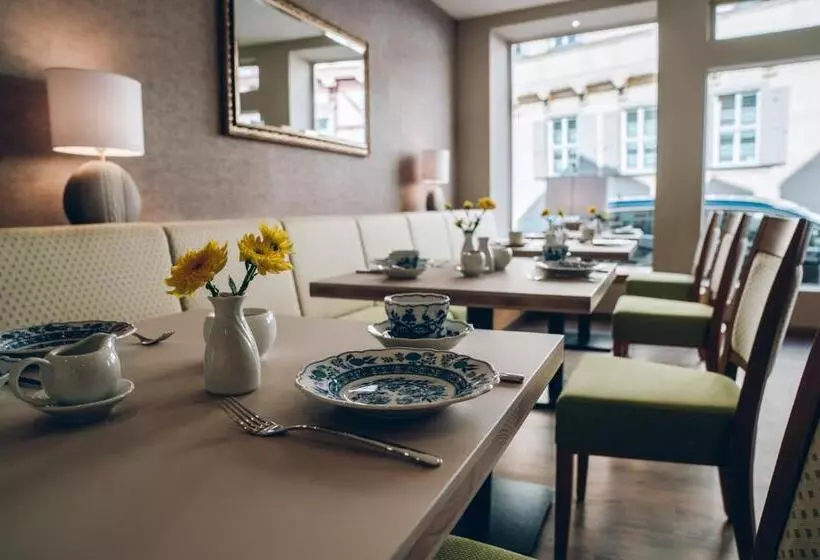 Adelheid Hotel Garni