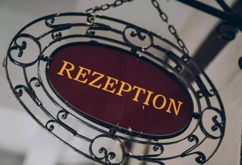 Adelheid Hotel Garni