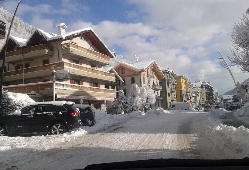 בית מלון כפרי Albergo Meuble Stelvio