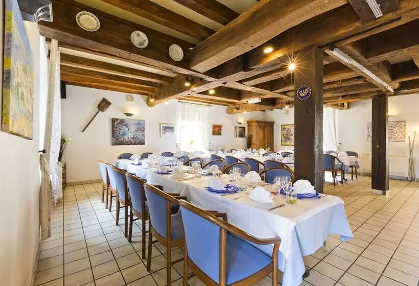 فندق Auberge Du Moulin Marin