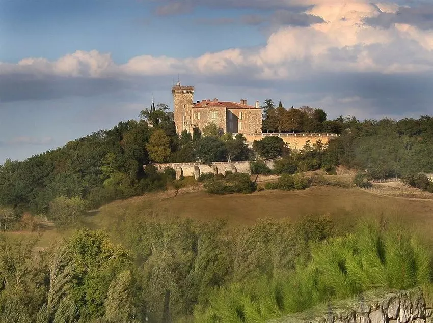 בית מלון כפרי Domaine Le Castagné