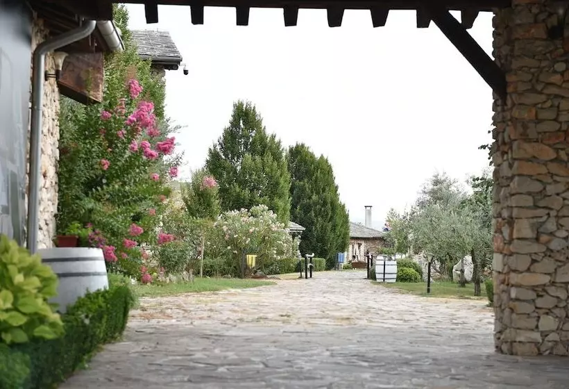 هتل Herceg Etno Selo Međugorje