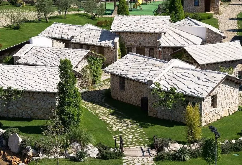 هتل Herceg Etno Selo Međugorje