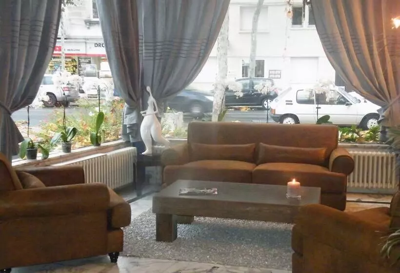 فندق Hôtel De L Avenue