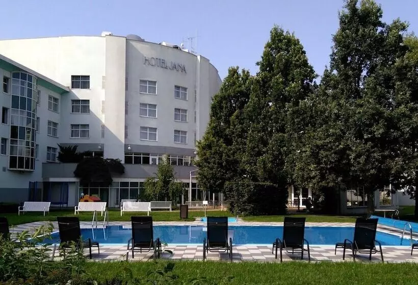 هتل Jana