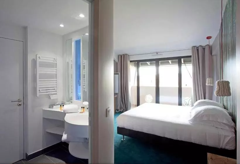 ホテル L’échappée Belle