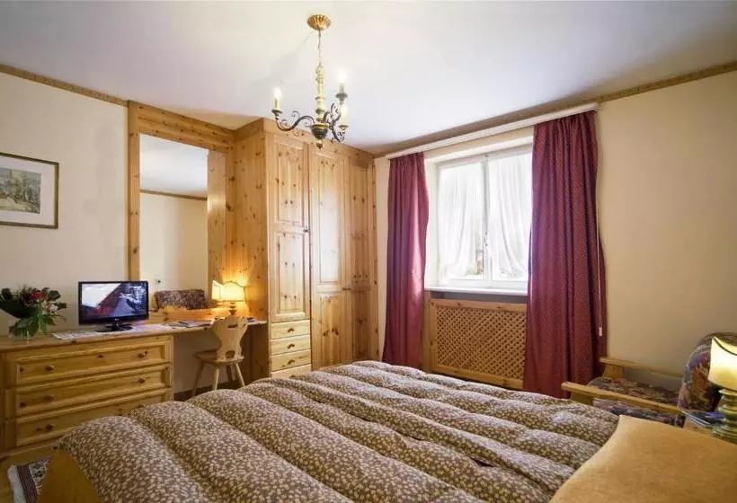 Отель Pontechiesa