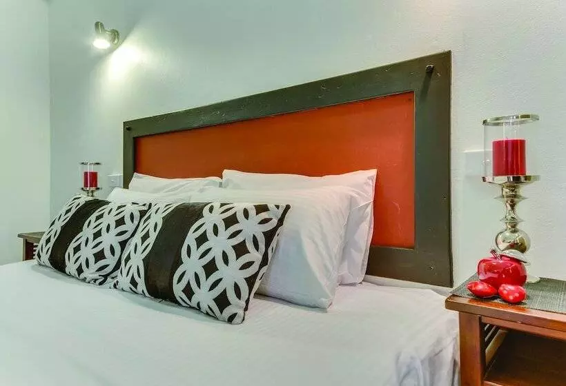 Rockhampton Riverside Central Hotel Official