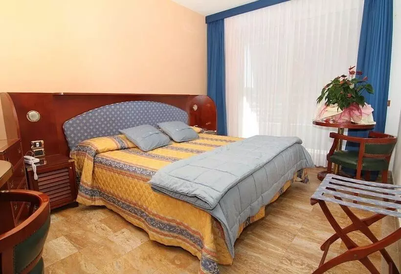 בית מלון כפרי Sabbia D Oro