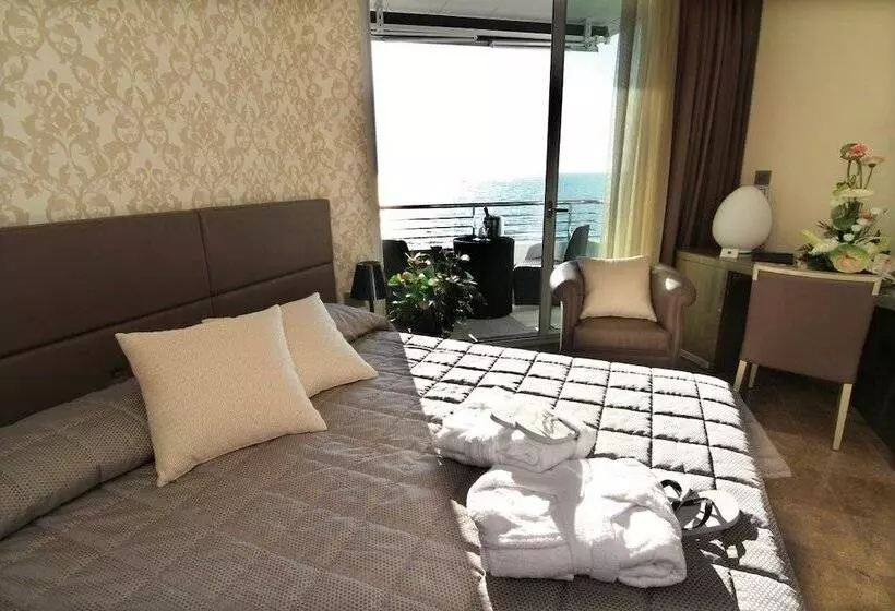 בית מלון כפרי Sabbia D Oro