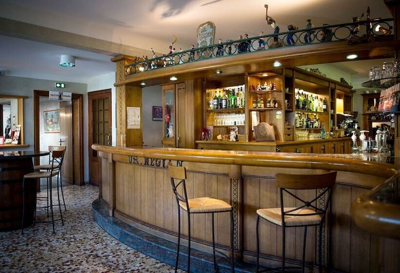 Logis Hotel Ur Hegian