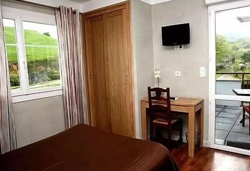 Logis Hotel Ur Hegian