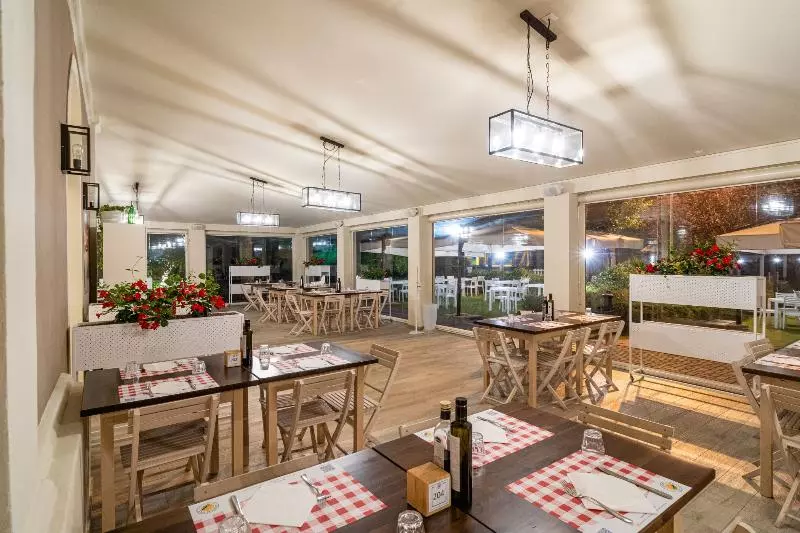 בית מלון כפרי Club Del Sole Vigna Sul Mar Family Camping Village