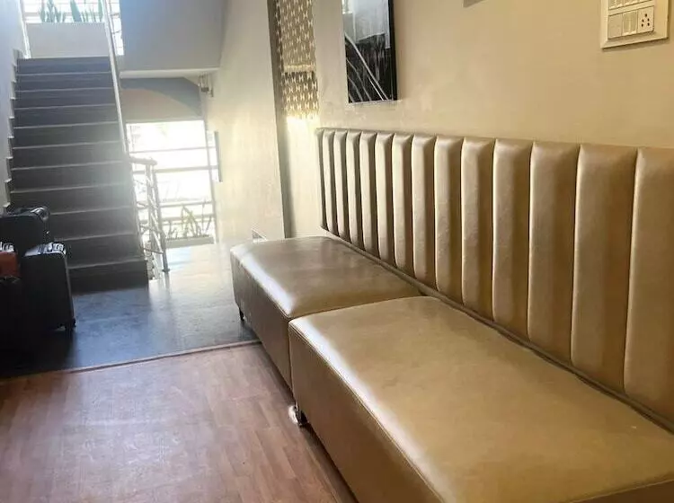 Hotelli Avenue Suites