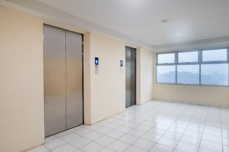 בית מלון כפרי Oyo Life 2837 Apartment Dramaga Tower