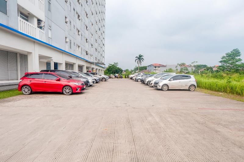 בית מלון כפרי Oyo Life 2837 Apartment Dramaga Tower