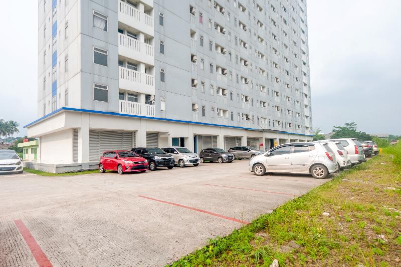 בית מלון כפרי Oyo Life 2837 Apartment Dramaga Tower