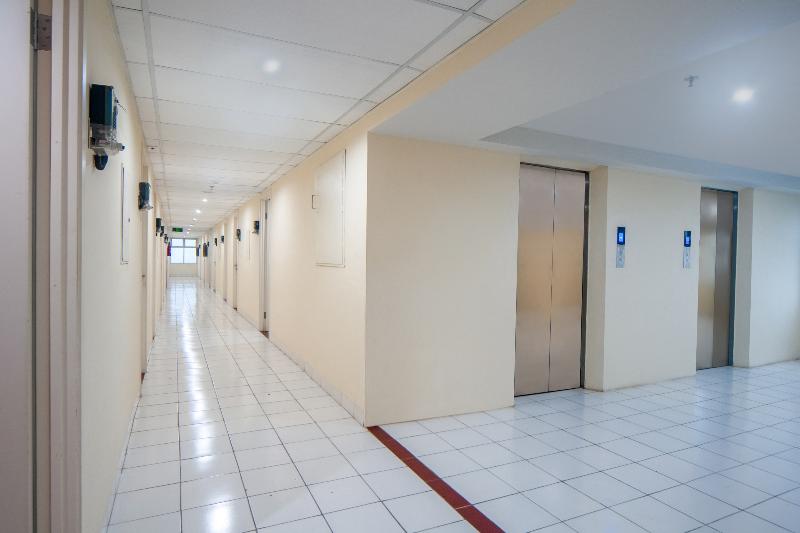 בית מלון כפרי Oyo Life 2837 Apartment Dramaga Tower