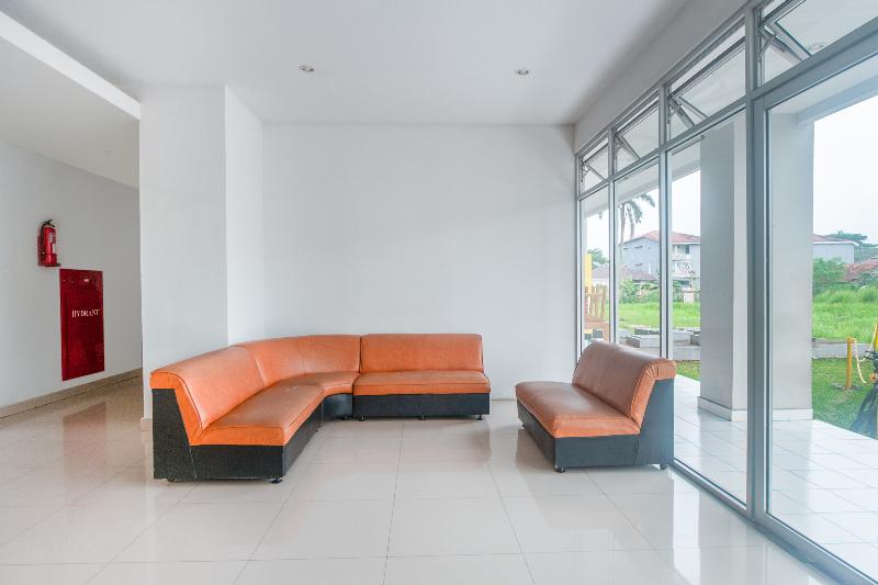 בית מלון כפרי Oyo Life 2837 Apartment Dramaga Tower