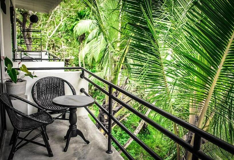 هتل Haven Beach Hiriketiya, Serenevilla Properties