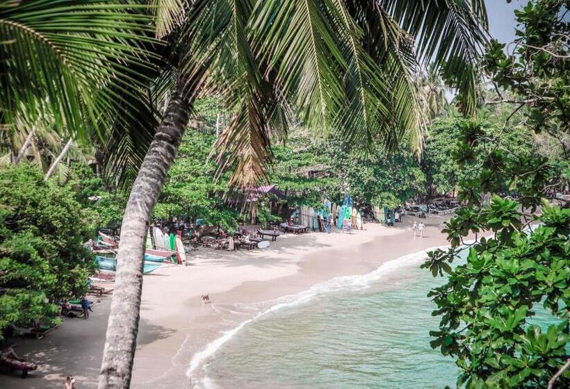 هتل Haven Beach Hiriketiya, Serenevilla Properties