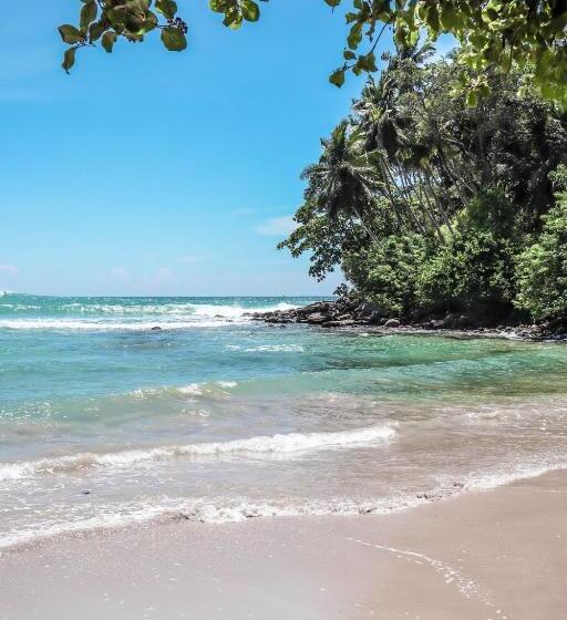 هتل Haven Beach Hiriketiya, Serenevilla Properties