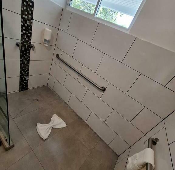 Отель Marino Ballena