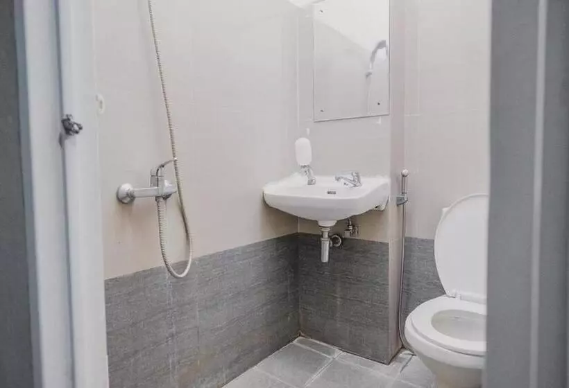 پانسیون Reddoorz @ Jalan Hayam Wuruk Lampung 2