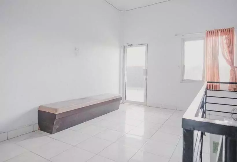 پانسیون Reddoorz @ Jalan Hayam Wuruk Lampung 2