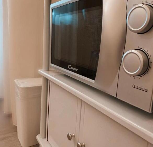 تختخواب و صبحانه Midtown Salerno