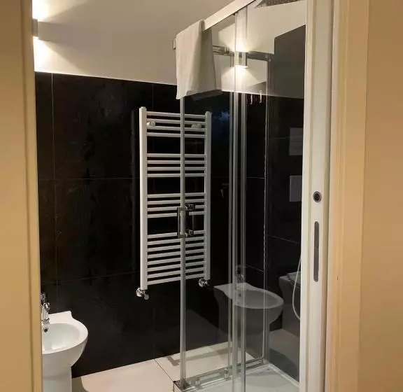 تختخواب و صبحانه Midtown Salerno