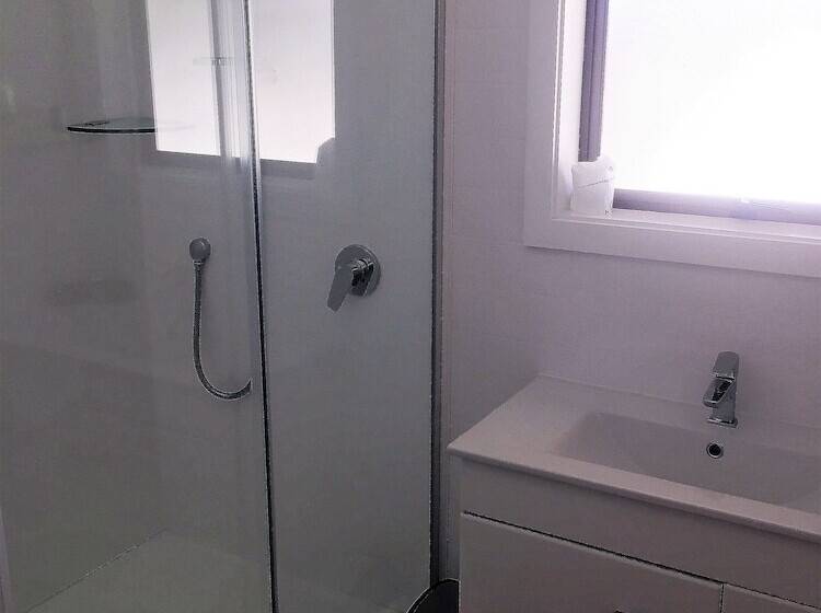 Fairway Motel & Apartments