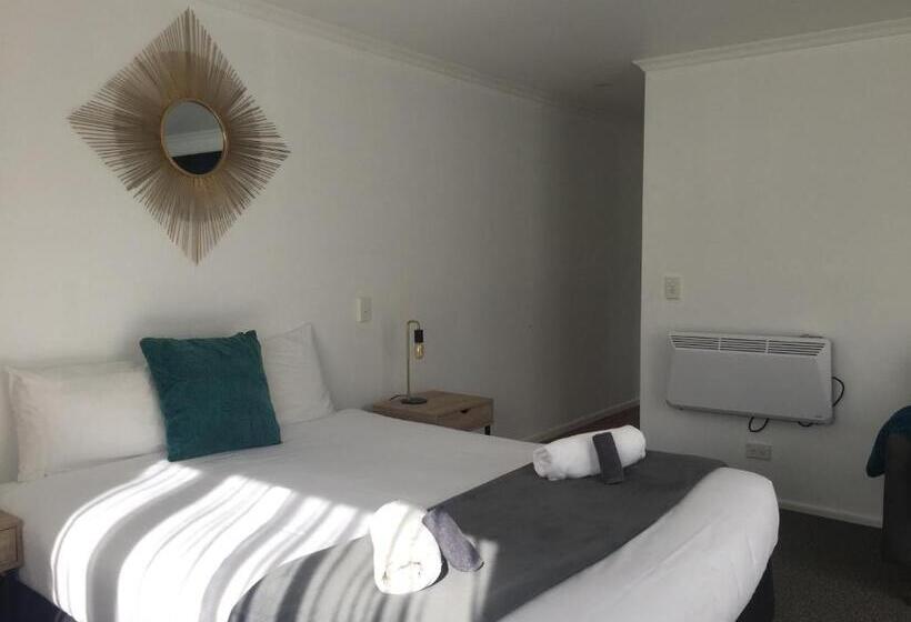 Fairway Motel & Apartments