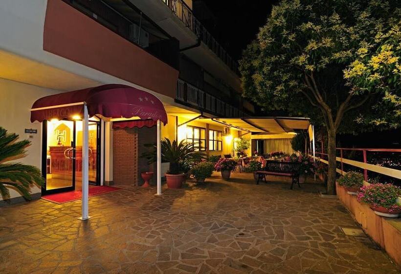 ホテル Albergo Paradiso