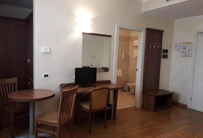 בית מלון כפרי Albergo Ristorante Campanile Azzurro