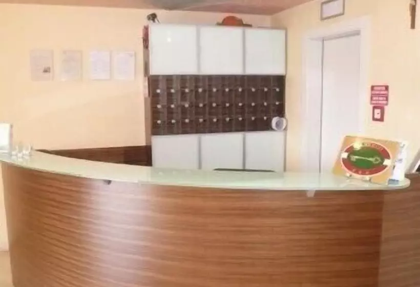 Отель Albergo Ristorante Campanile Azzurro