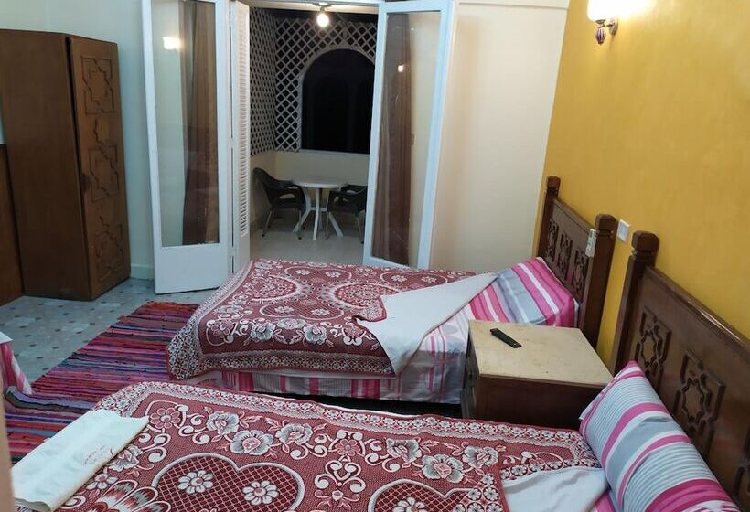 هتل Cairo Moon Hostel